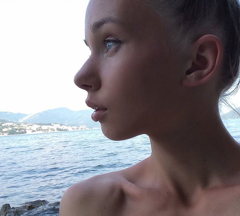 Злата, 19 лет, 0 размер груди